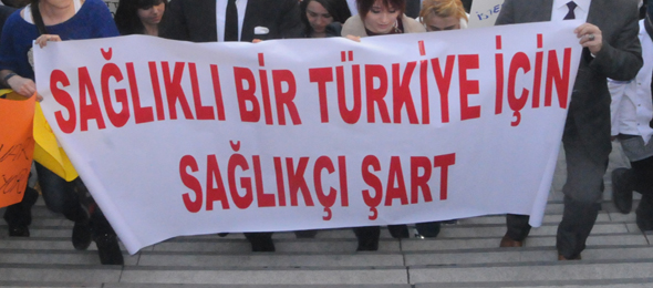 Atanamayan Sağlık Çalışanları 11 Nisan'da Ankara'da