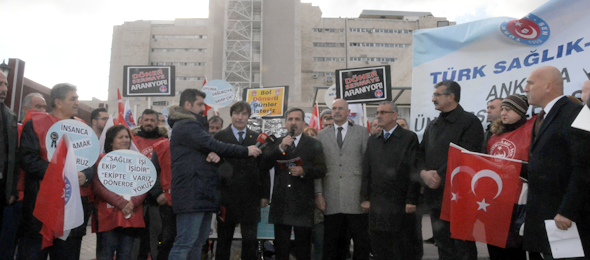 Genel Başkan Önder Kahveci: Sağlık Çalışanları Emeğini, Alın Terinin Karşılığını İstiyor